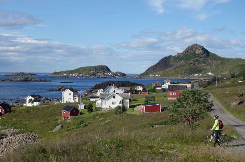 Sykkeltur i Vesterålen | Cycling round trip in Vesterålen | Discover Norway