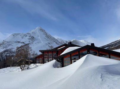 Påske i Jotunheimen | Discover Norway, Miniferie i Jotunheimen i påsken