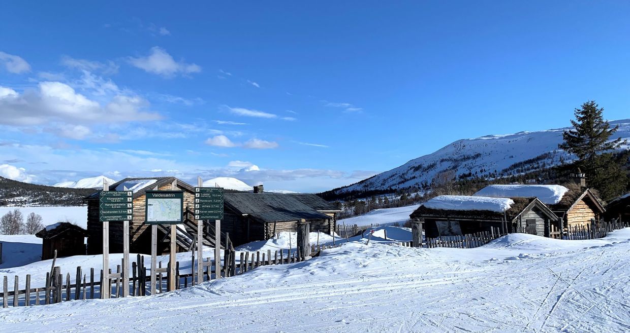 Skitur i Jotunheimenløypa | Jotunheimen cross-country ski trail | Discover Norway